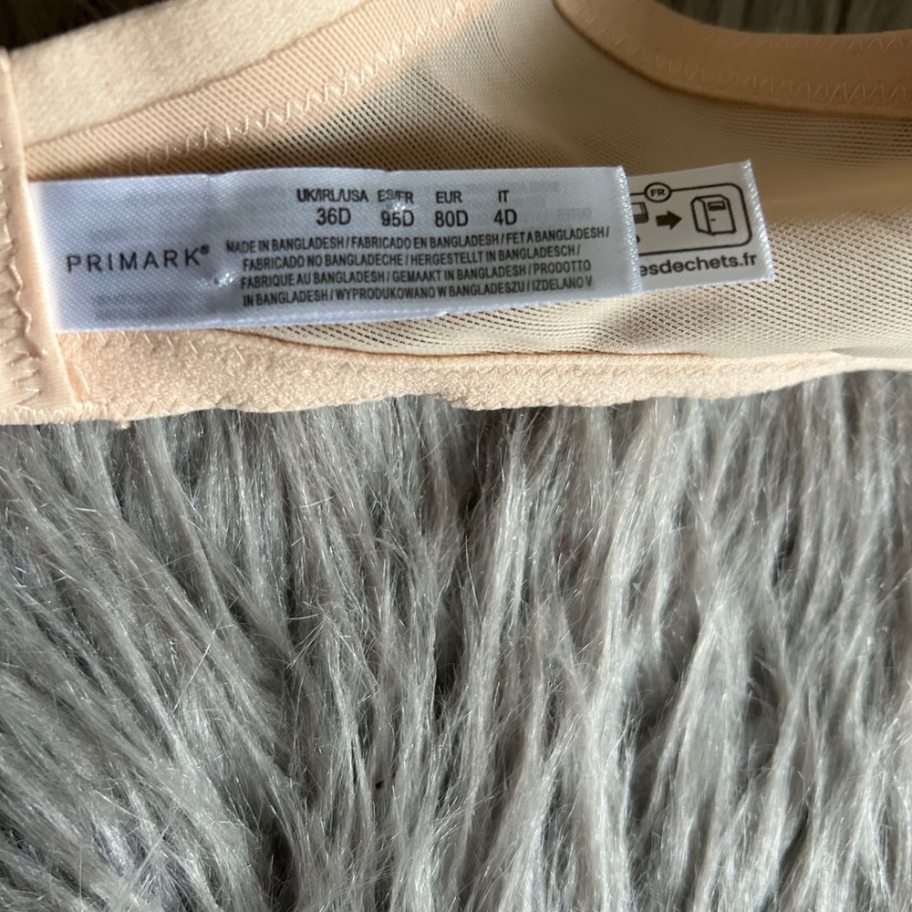 Primark Lightly Lined Bra Womens Size 36D Beige Underwire Back‎ Closure - Picture 7 of 7